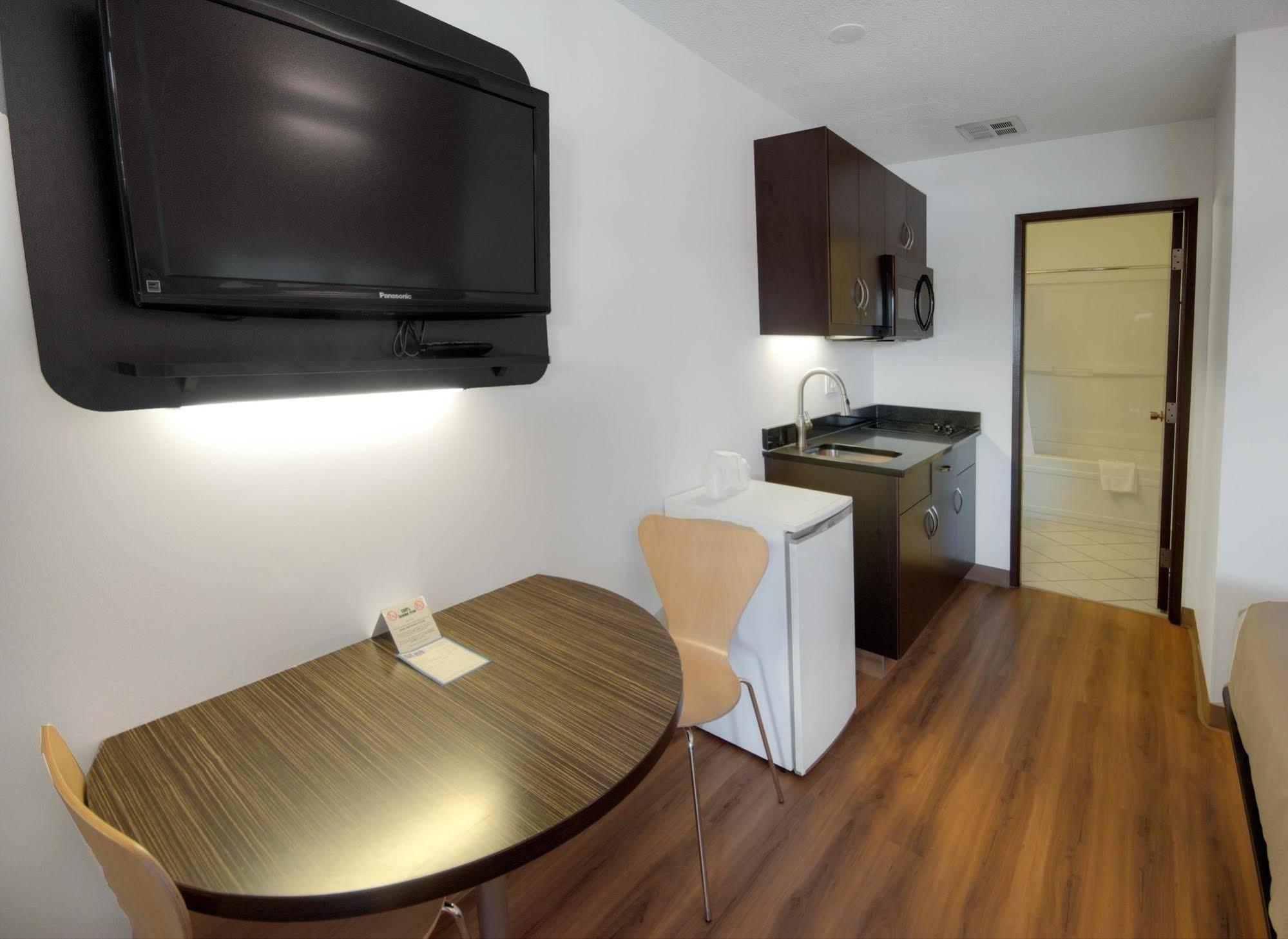 Motel 6-Lethbridge, AB Buitenkant foto