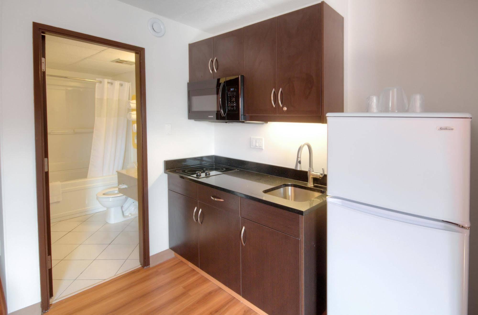 Motel 6-Lethbridge, AB Buitenkant foto