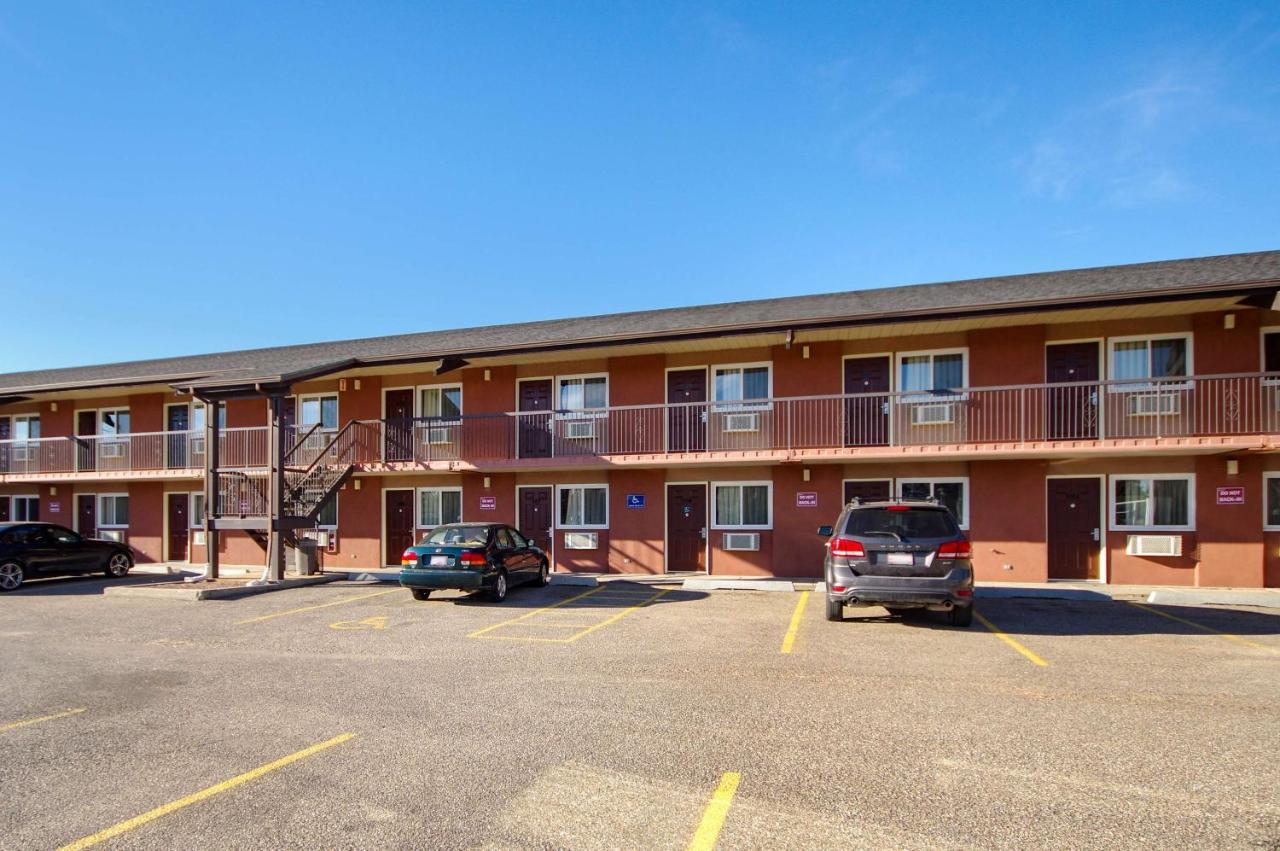 Motel 6-Lethbridge, AB Buitenkant foto