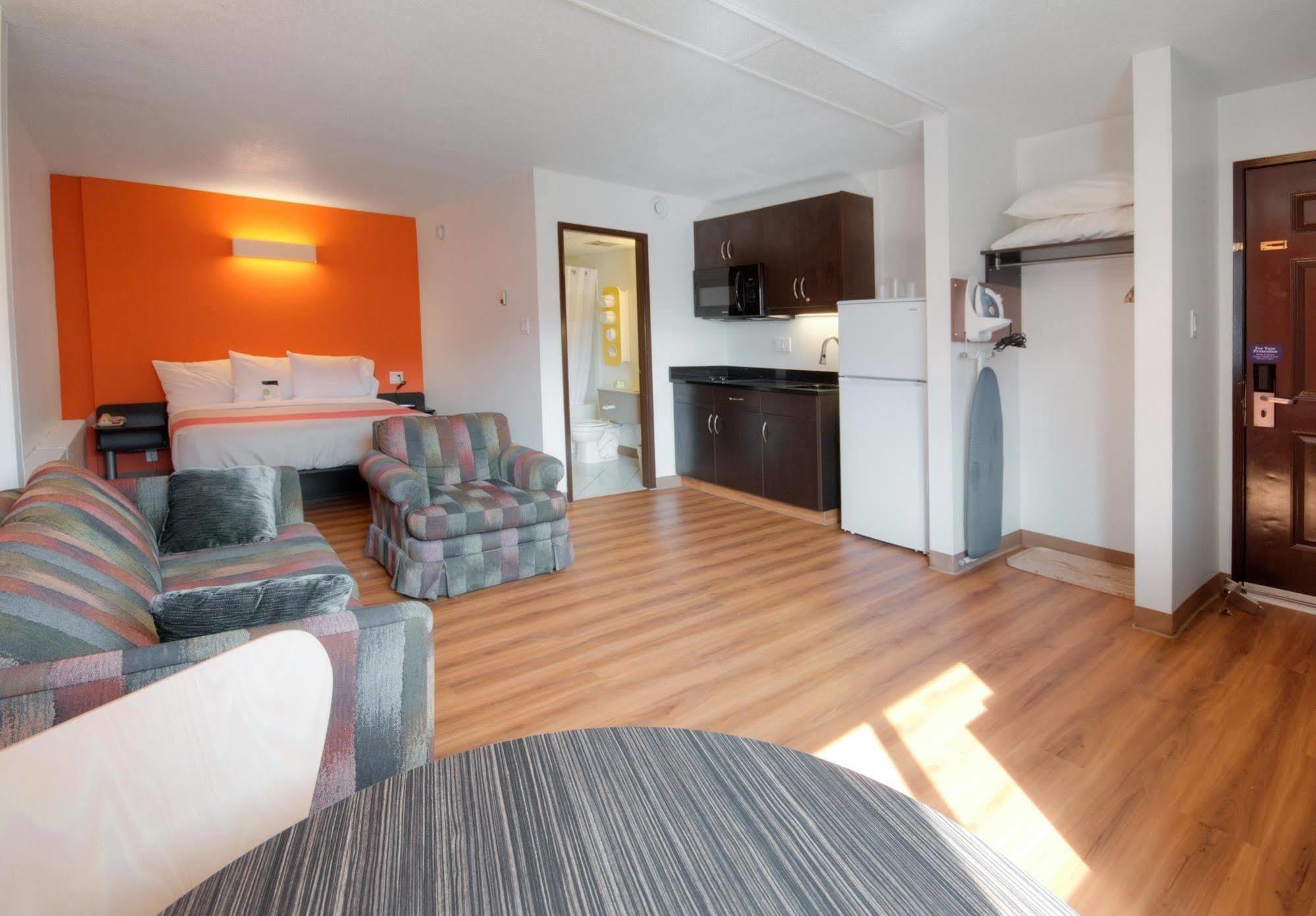 Motel 6-Lethbridge, AB Buitenkant foto